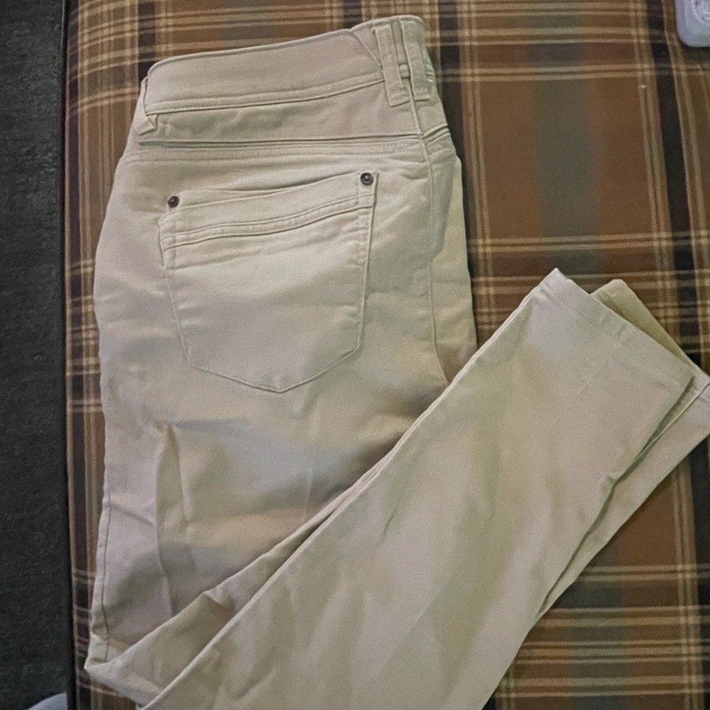 Democracy Khaki Jeans